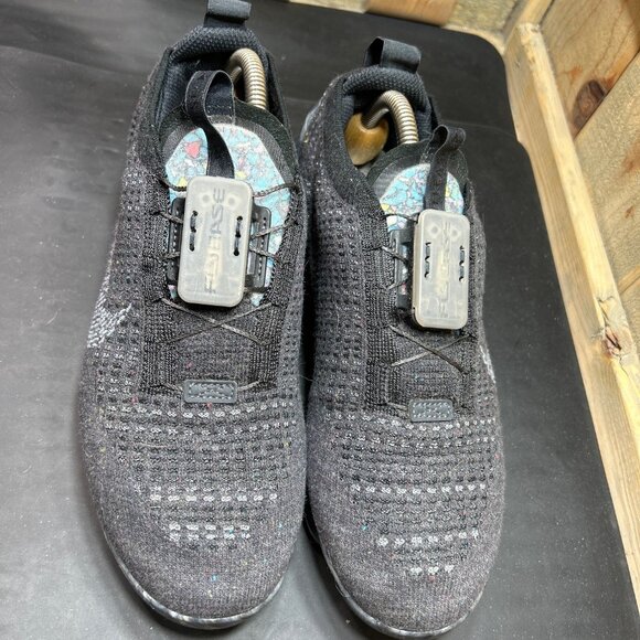 Nike Air Vapormax 2020 Flyknit Black Dark Grey GS 6.5Y/Womens 8 CJ4069-002 - Picture 3 of 10